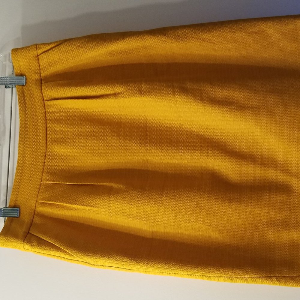Banana Republic pencil skirt, mustard yellow, 4